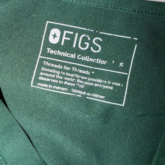 Figs Racing Green Scrub Set - Picture 2 of 3